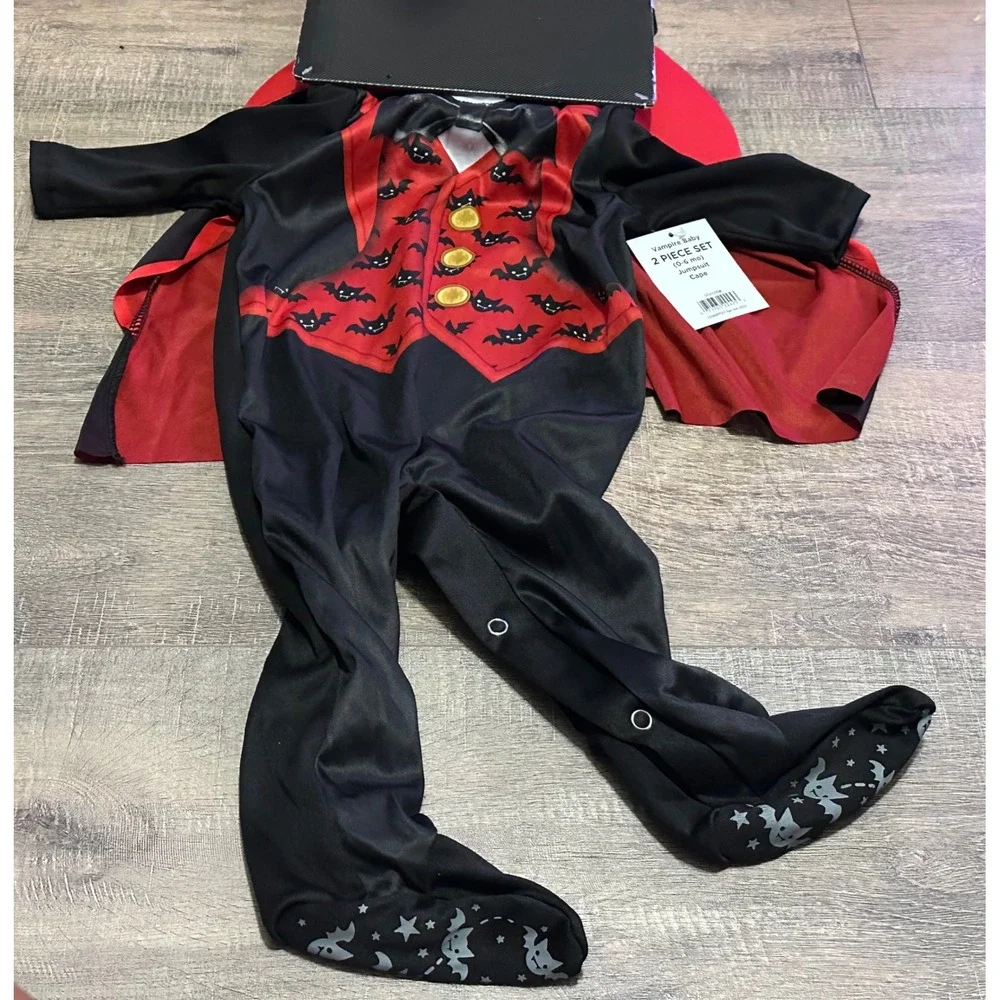 Vampire Baby Halloween Costume Jumpsuit Cape Set 0-6 Months NWT